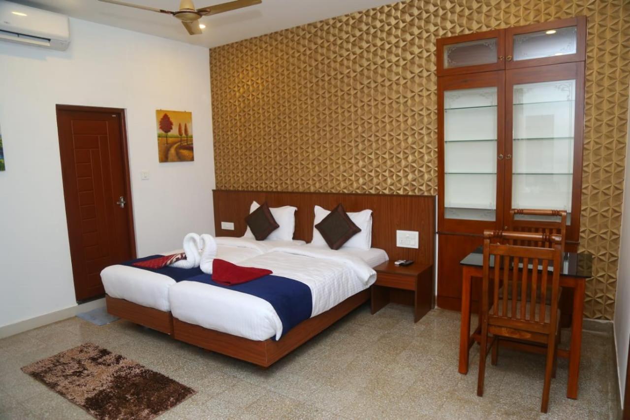 Hotel Abab Residency à Kochi Extérieur photo